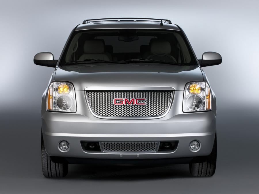  GMC Yukon Denali FlexFuel 2011 года  (фото 8 из 10)
